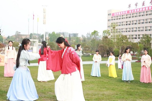 贵州省毕节市卫生学校招生办联系电话