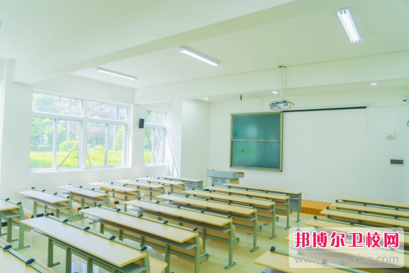 泸州医疗器械职业学院2023年招生办联系电话