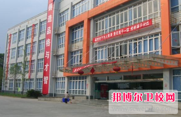 四川2023年读什么护理学校好