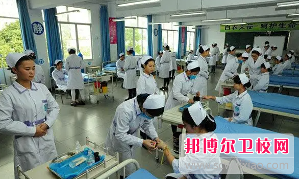 贵州2023年读什么护理学校最好