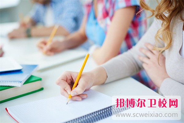 2023黔南排名前二的护理专业学校名单